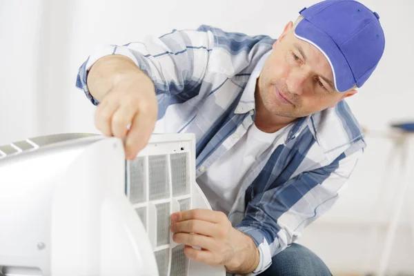 How an HVAC Contractor Oceanside Improves Energy Efficiency