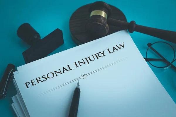 How Attorneys Build Strong Multi-Vehicle Highway Accident Cases