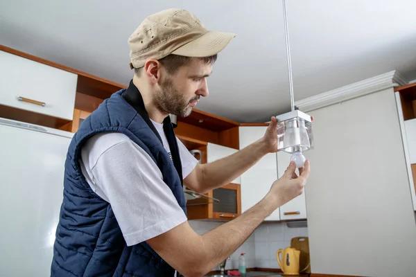 Professional Ceiling and Wall Electrical Fixture Installation